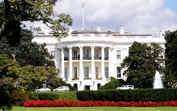 Белый дом обеспокоен тем, что Трамп может вернуться в Twitter